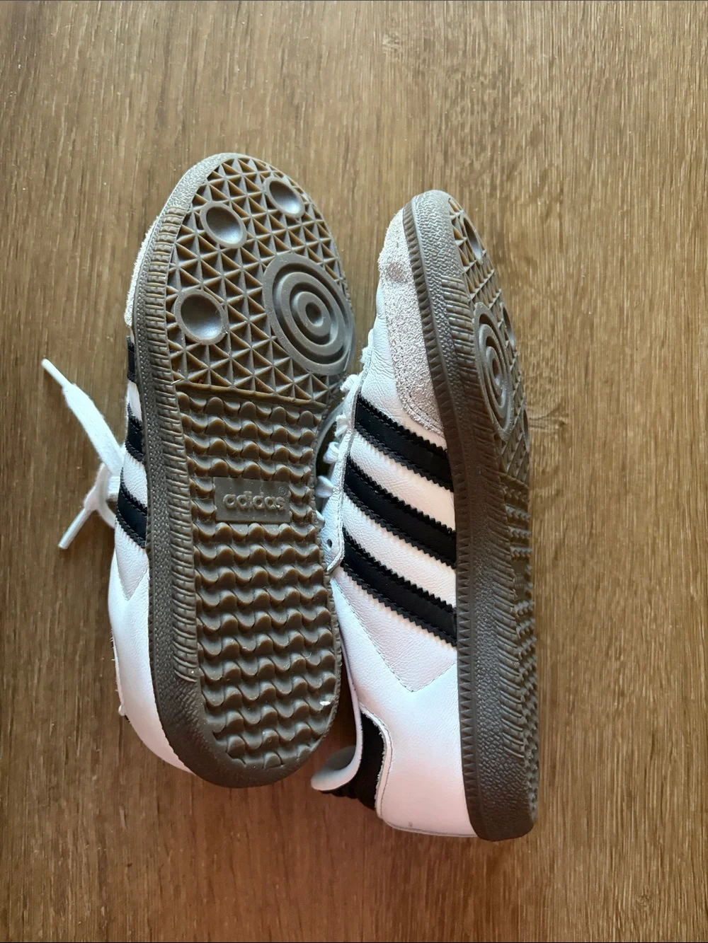 adidas low top